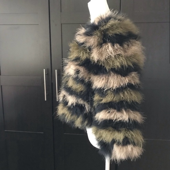 Jocelyn Feathered Jacket - Picture 2 of 4